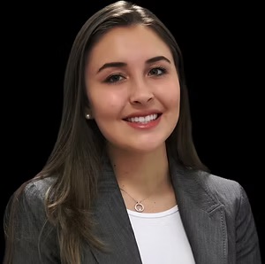 Laura Camargo — Co-Founder of FlexBiz Solutions